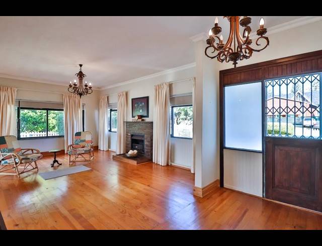 4 BEDROOM HOUSE FOR SALE IN HARTENBOS CENTRAL